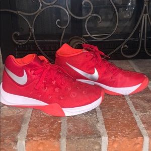 Nike uni-sex Basketball shoes